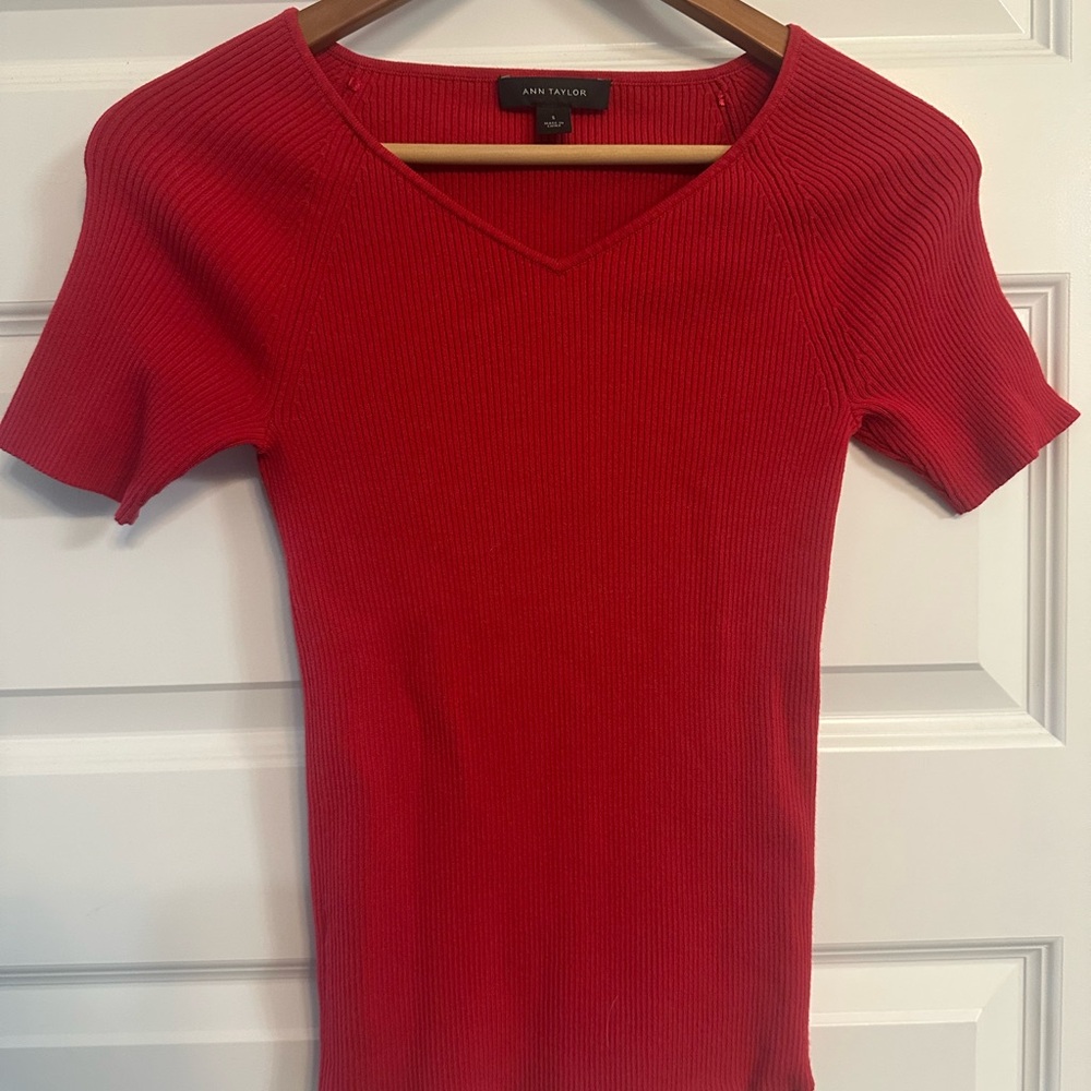 Ann Taylor Vibrant Red Short Sleeve Top